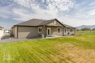 3673 W Stanmore Dr, Taylor, UT 84401 - Photo 33