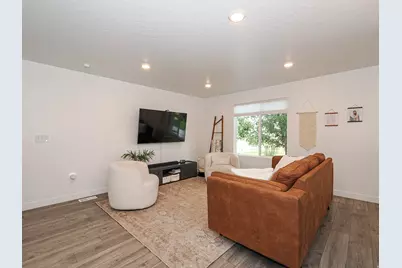 69 N Heading Row E, Saratoga Springs, UT 84045 - Photo 11
