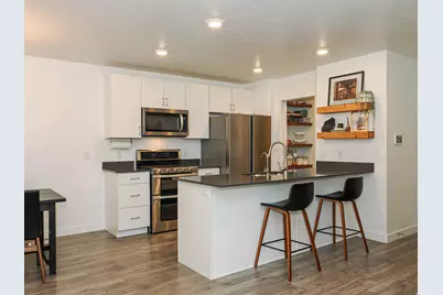 69 N Heading Row E, Saratoga Springs, UT 84045 - Photo 3