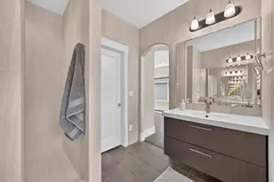 1084 Loch Lomond Cir, Syracuse, UT 84075 - Photo 21