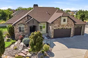 1084 Loch Lomond Cir, Syracuse, UT 84075 - Photo 3