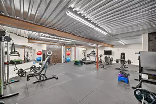 1084 Loch Lomond Cir, Syracuse, UT 84075 - Photo 41
