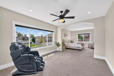 1084 E Loch Lomond Cir, Syracuse, UT 84075 - Photo 17