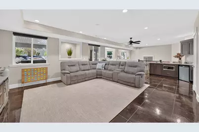 1084 E Loch Lomond Cir, Syracuse, UT 84075 - Photo 25