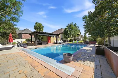 1084 E Loch Lomond Cir, Syracuse, UT 84075 - Photo 47
