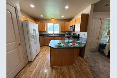 956 North St, Ogden, UT 84404 - Photo 9