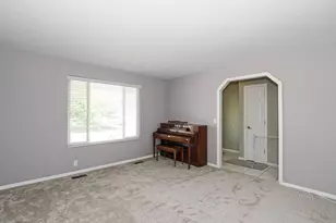 9643 S 1630 W, South Jordan, UT 84095 - Photo 19