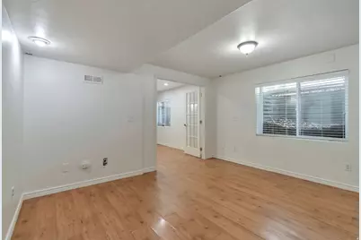549 E Willow Springs Ln, Draper, UT 84020 - Photo 23