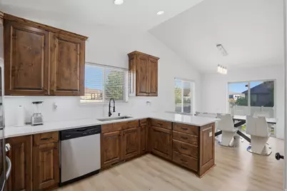 388 W McAllister Ln, Saratoga Springs, UT 84045 - Photo 19