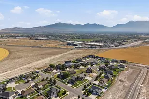 388 W McAllister Ln, Saratoga Springs, UT 84045 - Photo 9