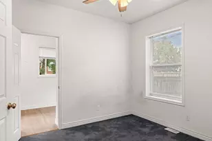 582 E 29th St, Ogden, UT 84403 - Photo 7