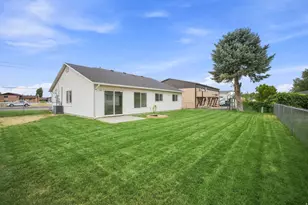 5084 S 3500 W, Roy, UT 84067 - Photo 3