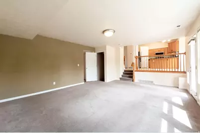 5279 S Chalkmark Cir W, Taylorsville, UT 84118 - Photo 9