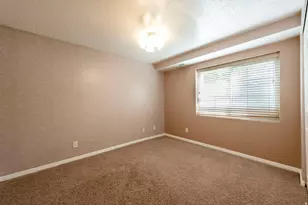 5279 S Chalk Mark Cir W, Taylorsville, UT 84129 - Photo 23