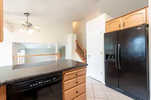 5279 S Chalk Mark Cir W, Taylorsville, UT 84129 - Photo 7