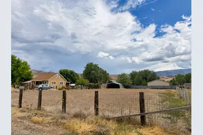 160 E Center St, Glenwood, UT 84730 - Photo 3