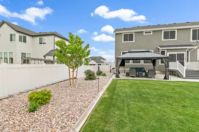2913 S Puddle Ln, Saratoga Springs, UT 84045 - Photo 45