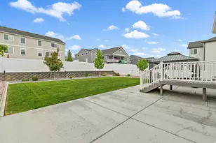 2913 S Puddle Ln, Saratoga Springs, UT 84045 - Photo 47