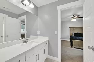 2913 S Puddle Ln, Saratoga Springs, UT 84045 - Photo 17