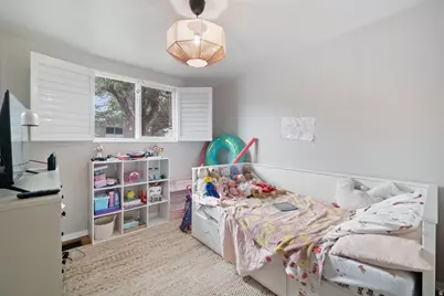 10368 S Crocus St, Sandy, UT 84094 - Photo 13