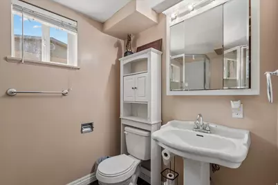 293 W 5200 S, Ogden, UT 84405 - Photo 17