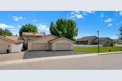 539 Escalante Dr #15, Vernal, UT 84078 - Photo 1