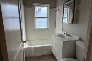 562 N 1000 W, Salt Lake City, UT 84116 - Photo 13