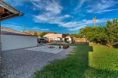 562 N 1000 W, Salt Lake City, UT 84116 - Photo 31
