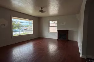 562 N 1000 W, Salt Lake City, UT 84116 - Photo 9