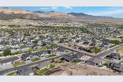 14639 S Annika Run Dr W #16, Herriman, UT 84096 - Photo 11