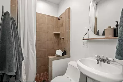 160 N F St E, Salt Lake City, UT 84103 - Photo 27
