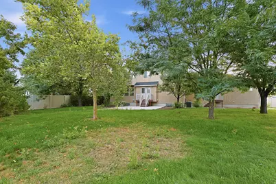 405 N 2975 W, Layton, UT 84041 - Photo 39