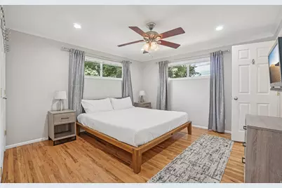 2451 E Murray Holladay Rd S, Holladay, UT 84117 - Photo 13
