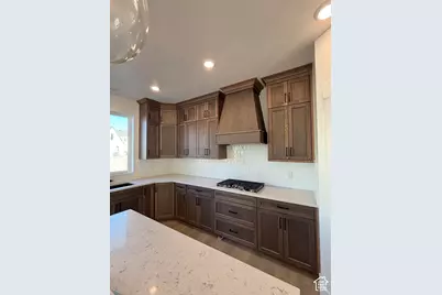 660 S 50 E, Hyde Park, UT 84341 - Photo 9