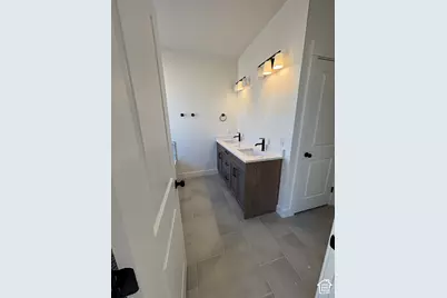 660 S 50 E, Hyde Park, UT 84341 - Photo 31
