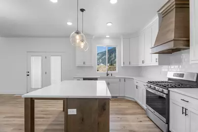 660 S 50 E, Hyde Park, UT 84341 - Photo 19