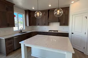 660 S 50 E, Hyde Park, UT 84341 - Photo 9