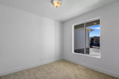 660 S 50 E, Hyde Park, UT 84341 - Photo 9