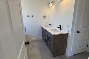 660 S 50 E, Hyde Park, UT 84341 - Photo 19