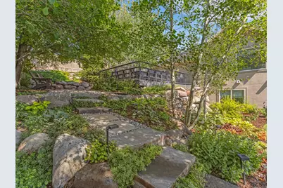 1942 E Vista Ridge Ct, Draper, UT 84020 - Photo 37