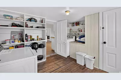 153 W 100 S, Gunnison, UT 84634 - Photo 9