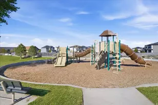 7065 N Cherokee St, Eagle Mountain, UT 84005 - Photo 31
