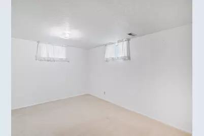 2367 W 4600 S, Roy, UT 84067 - Photo 25