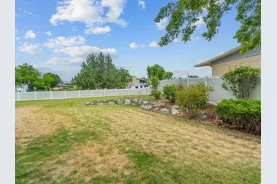 2367 W 4600 S, Roy, UT 84067 - Photo 29