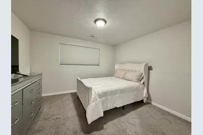 284 N 500 W, Clearfield, UT 84015 - Photo 23