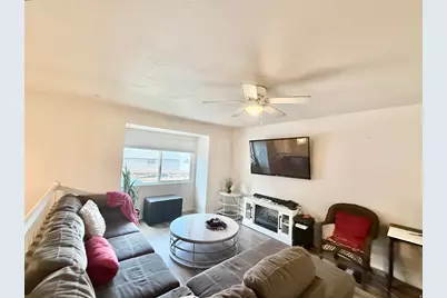 284 N 500 W, Clearfield, UT 84015 - Photo 5