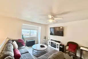 284 N 500 W, Clearfield, UT 84015 - Photo 5