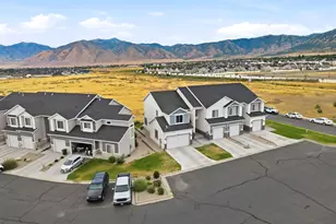 828 N Glen Eagles Ct W, Tooele, UT 84074 - Photo 31