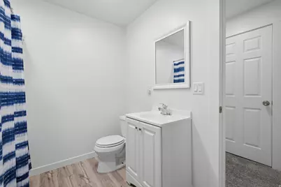828 N Glen Eagles Ct W, Tooele, UT 84074 - Photo 21