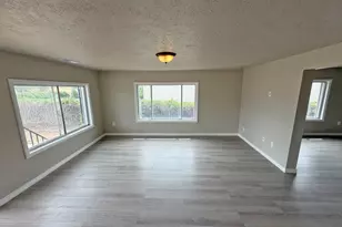 241 N 7th St E, Tooele, UT 84074 - Photo 3